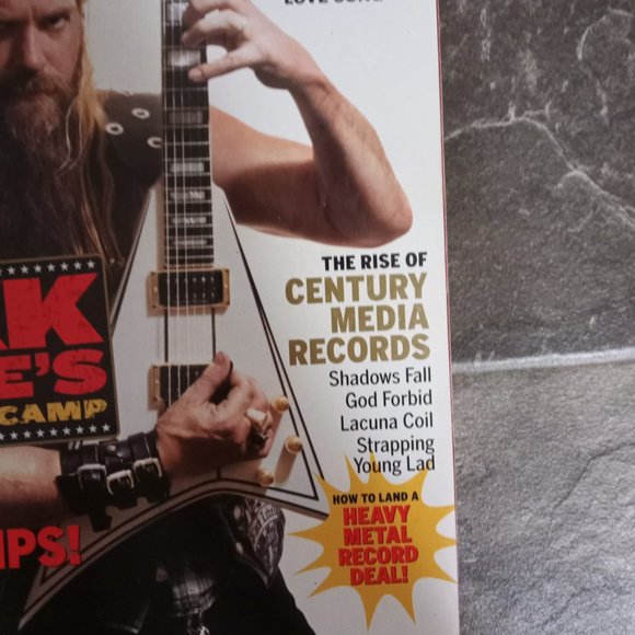 Guitar World Jul. 2004 Vol. 25 No. 7 Zakk Wylde's Guitar Boot Camp Magazine - Picture 3 of 10